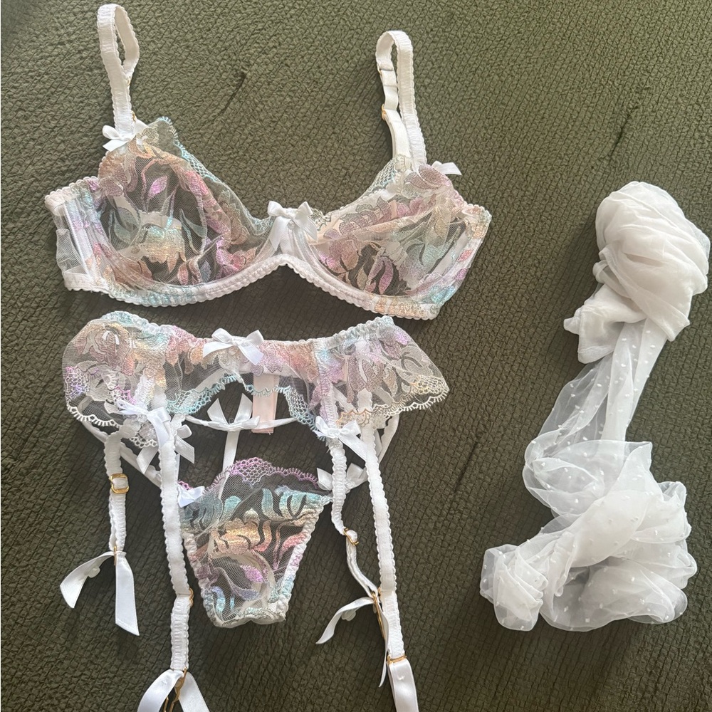 Agent Provocateur Bra Garter Stockings set